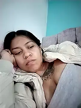 Snapshot of Tiphanydirty3 chatting on 03/19/25, 03:52 Tiphanydirty3 online show from 03/19/25, 03:52