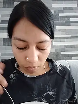 Tiphanydirty3 online show from 06/04/26, 07:31