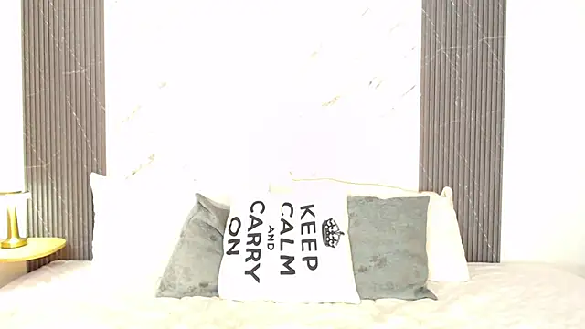 NahomyAndrews online show from 05/26/26, 02:24