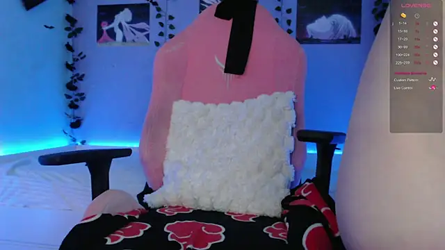 Snapshot of Scarlettsrorm chatting on 01/23/25, 11:26 Scarlettsrorm online show from 01/23/25, 11:26