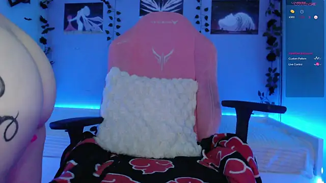 Snapshot of Scarlettsrorm chatting on 02/14/25, 05:30 Scarlettsrorm online show from 02/14/25, 05:30