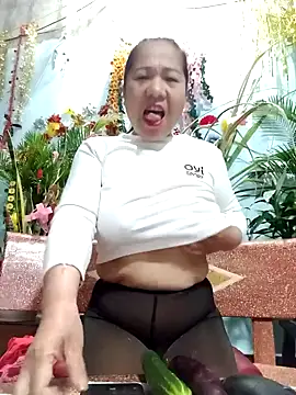 Queen 18200 online show from 01/19/25, 12:28