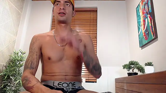 DrakeNeumann online show from 02/18/25, 06:59