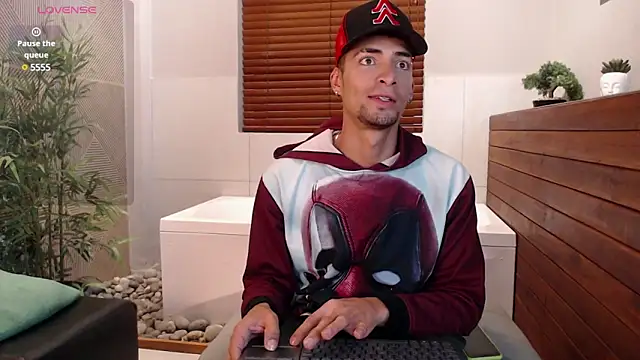 DrakeNeumann online show from 03/18/25, 06:46