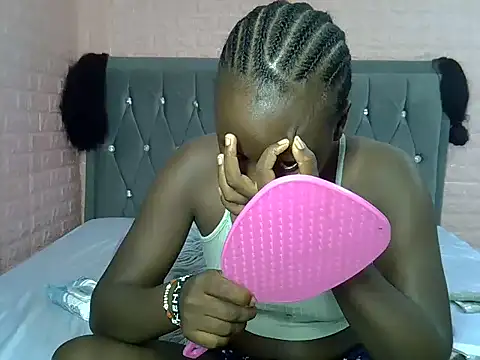 sexybree  online show from 06/07/26, 09:29