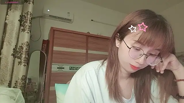 Lili 666 online show from 04/22/26, 03:57