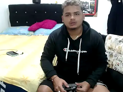 Boycuriousxxx online show from 09/17/25, 11:34