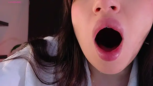 eimy22 online show from 01/27/25, 10:16