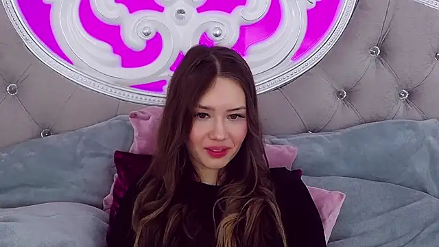 Snapshot of KateVon chatting on 02/25/25, 01:30 KateVon online show from 02/25/25, 01:30