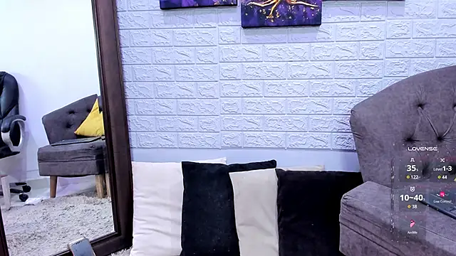 Miranda doll  online show from 04/22/26, 12:07