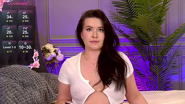 TrishaWinslet online show from 02/19/25, 08:01