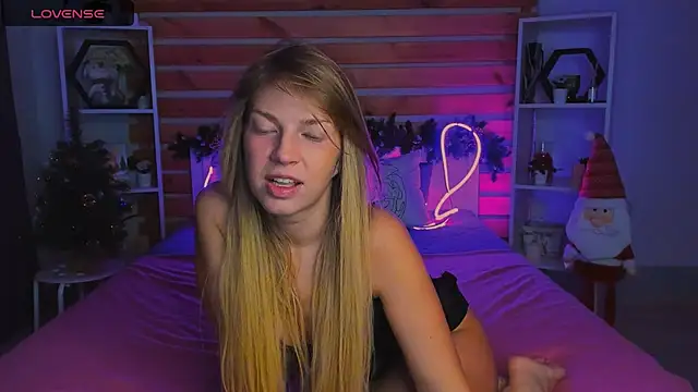 Snapshot of Jeanne_Williams chatting on 12/29/24, 03:33 Jeanne Williams online show from 12/29/24, 03:33