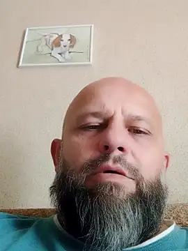 Snapshot of AlexandruCsaba chatting on 09/29/25, 10:09 AlexandruCsaba online show from 09/29/25, 10:09