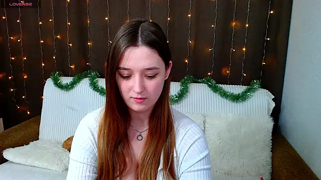 Snapshot of JessRosen chatting on 12/08/24, 10:41 JessRosen online show from 12/08/24, 10:41