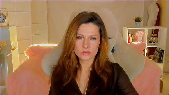 April o Nill online show from 02/05/25, 11:55