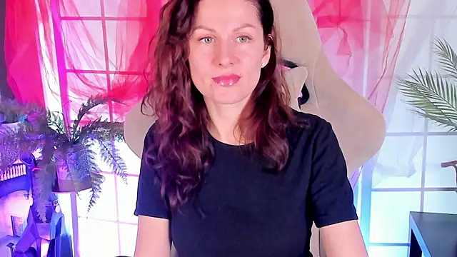 April o Nill online show from 11/21/25, 06:17