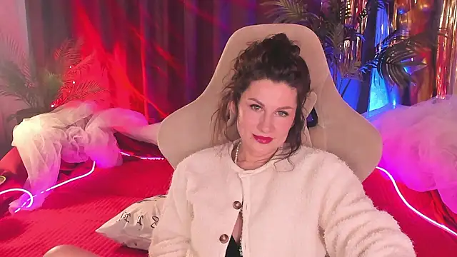 Snapshot of April_o_Nill chatting on 02/10/26, 05:28 April o Nill online show from 02/10/26, 05:28