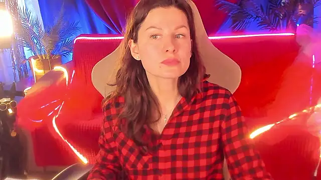 Snapshot of April_o_Nill chatting on 03/08/26, 10:08 April o Nill online show from 03/08/26, 10:08