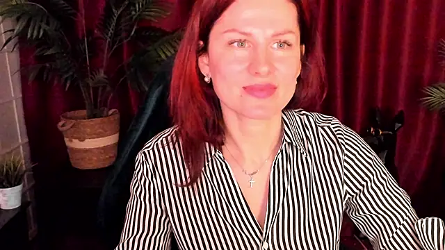 Snapshot of April_o_Nill chatting on 05/04/26, 05:42 April o Nill online show from 05/04/26, 05:42