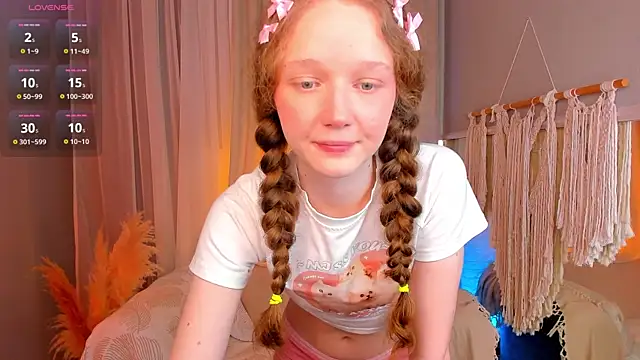  Rose Charming  online show from 11/02/25, 10:56