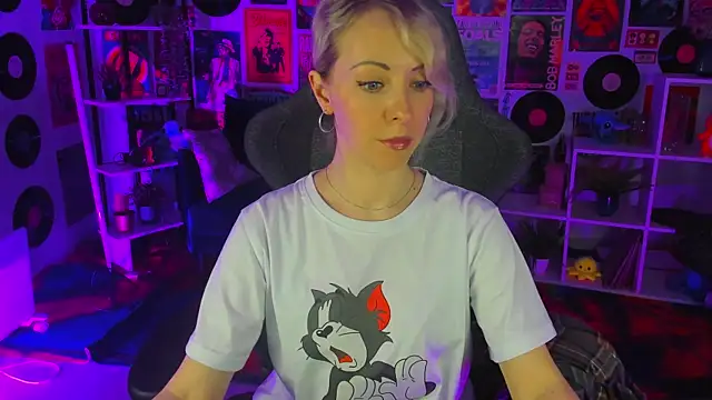 LylithSkye online show from 01/26/25, 11:28