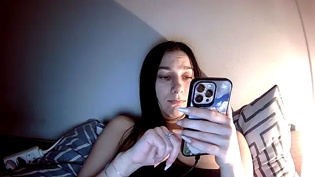 Snapshot of AnnnMary chatting on 03/11/26, 03:45 AnnnMary online show from 03/11/26, 03:45