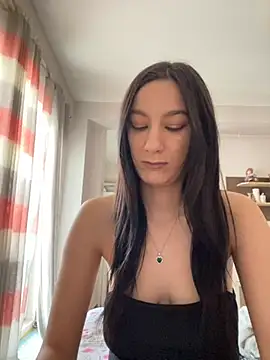 Snapshot of AnnnMary chatting on 03/27/26, 01:33 AnnnMary online show from 03/27/26, 01:33