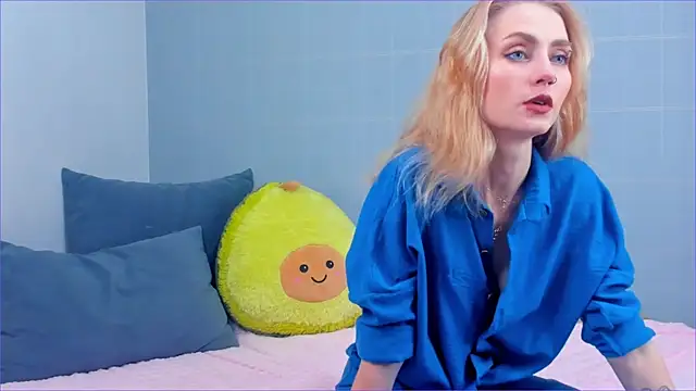 MarthaGees online show from 02/01/25, 03:07