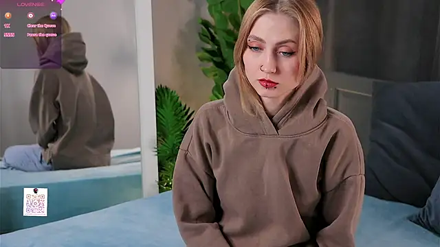 MarthaGees online show from 03/22/25, 03:20