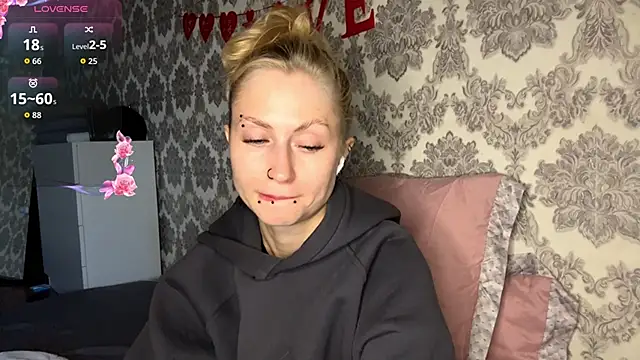 MarthaGees online show from 09/12/25, 04:23