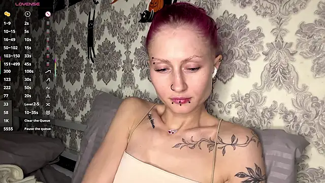 MarthaGees online show from 11/24/25, 03:56