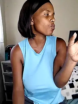 Snapshot of SexySlenderLexy chatting on 03/10/25, 10:37 SexySlenderLexy online show from 03/10/25, 10:37