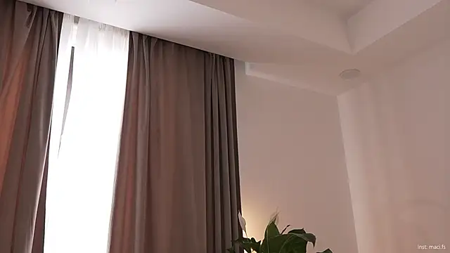 Snapshot of Faster_maci chatting on 10/22/25, 07:19 Faster maci online show from 10/22/25, 07:19