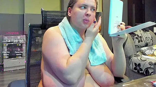 1lindsey1 online show from 10/15/25, 05:40