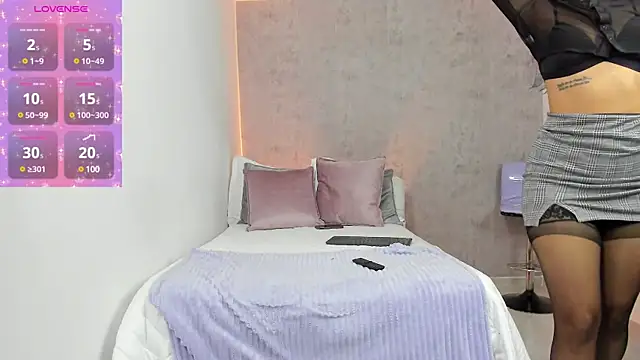 gia watsonn online show from 02/25/25, 12:34