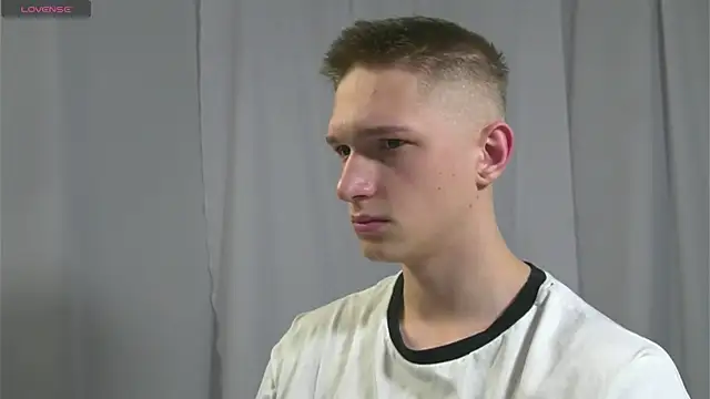 dustyn fox online show from 01/12/25, 02:30