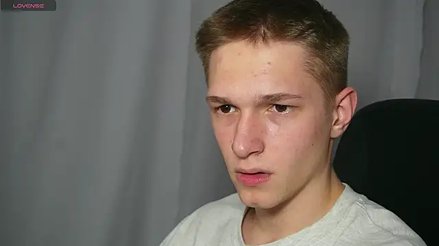 dustyn fox online show from 02/02/25, 02:02