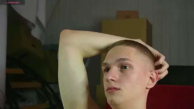 dustyn fox online show from 02/13/25, 05:33