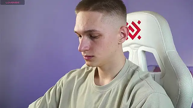 dustyn fox online show from 03/06/25, 06:37