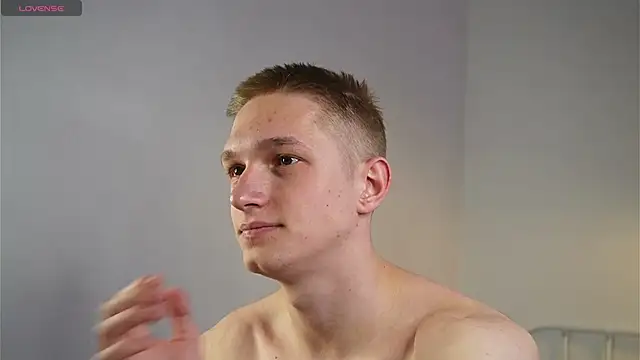 dustyn fox online show from 03/21/25, 09:34