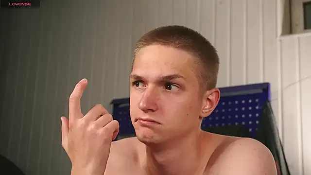 dustyn fox online show from 09/18/25, 04:31