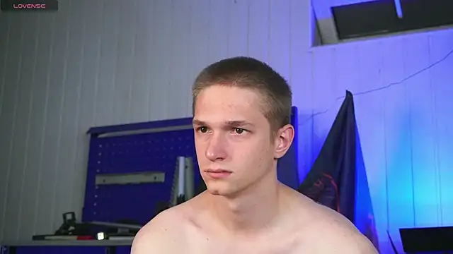 dustyn fox online show from 10/04/25, 04:38