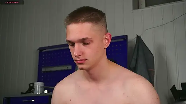 dustyn fox online show from 10/16/25, 04:41