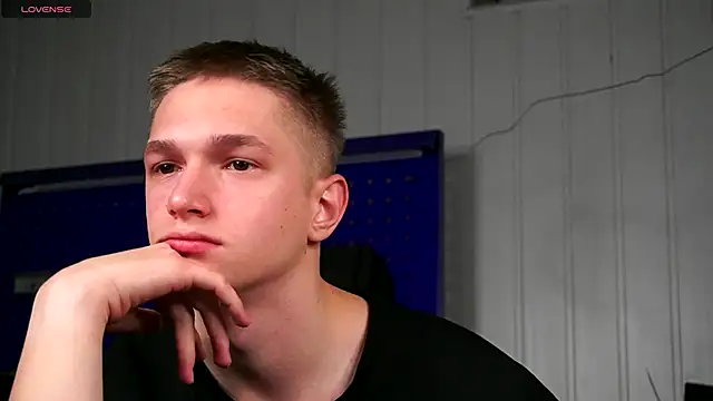 dustyn fox online show from 11/27/25, 03:03