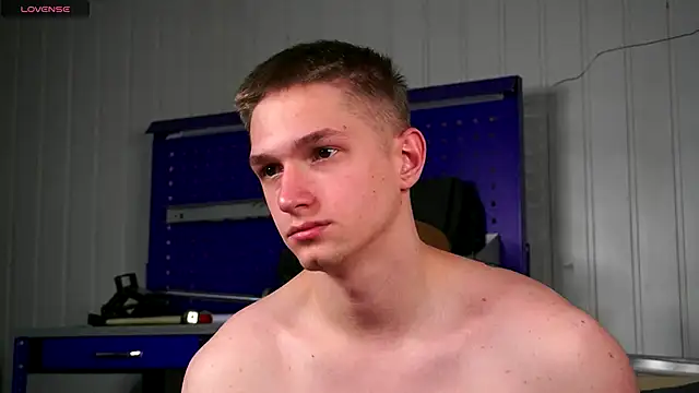 dustyn fox online show from 11/30/25, 03:05