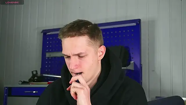 dustyn fox online show from 02/04/26, 03:07