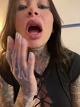 Snapshot of Iam_Annii chatting on 02/24/25, 11:09 Iam Annii online show from 02/24/25, 11:09