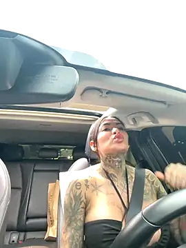 Snapshot of Iam_Annii chatting on 10/17/25, 09:17 Iam Annii online show from 10/17/25, 09:17