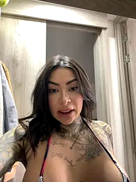 Snapshot of Iam_Annii chatting on 10/19/25, 08:53 Iam Annii online show from 10/19/25, 08:53