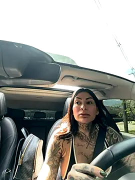 Snapshot of Iam_Annii chatting on 10/31/25, 06:53 Iam Annii online show from 10/31/25, 06:53